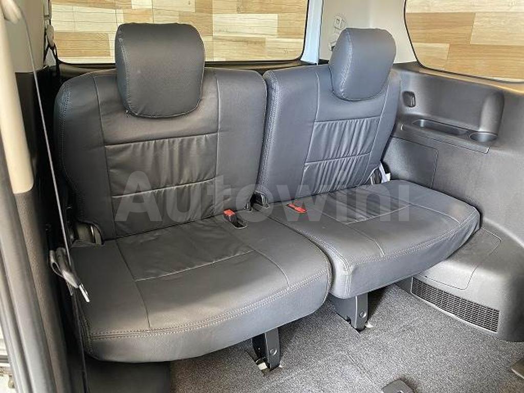 2015 NISSAN SERENA - 10