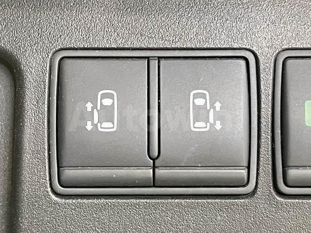 HC26-100610 2014 NISSAN SERENA-3
