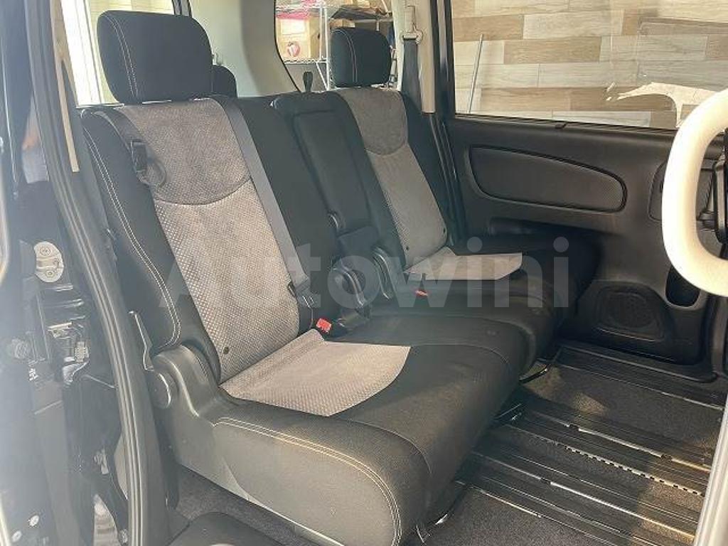 2014 NISSAN SERENA - 9