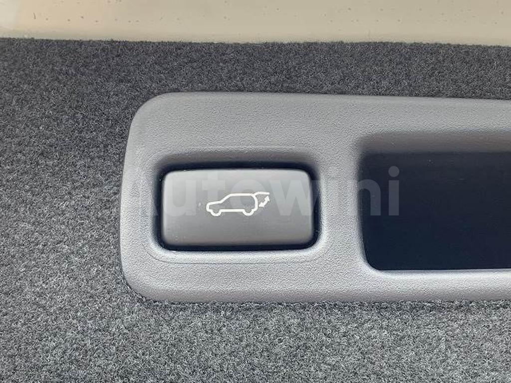 2015 TOYOTA HARRIER - 8