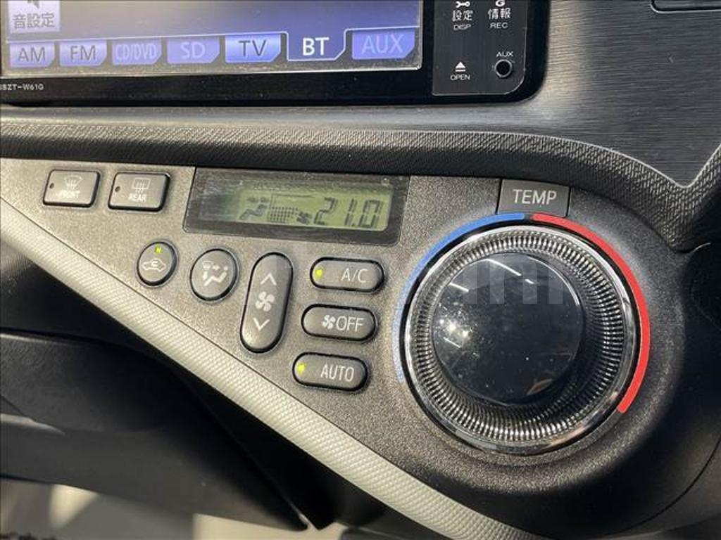 2012 TOYOTA AQUA S - 10
