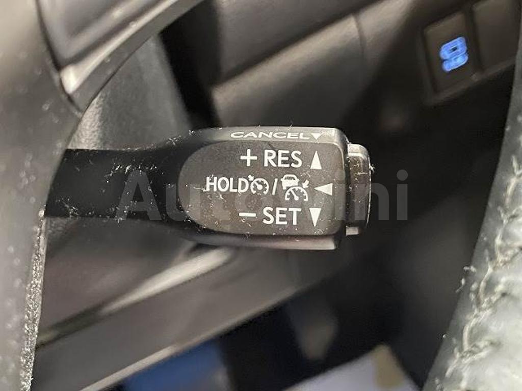 ZSU60-0135139 2017 TOYOTA HARRIER-3