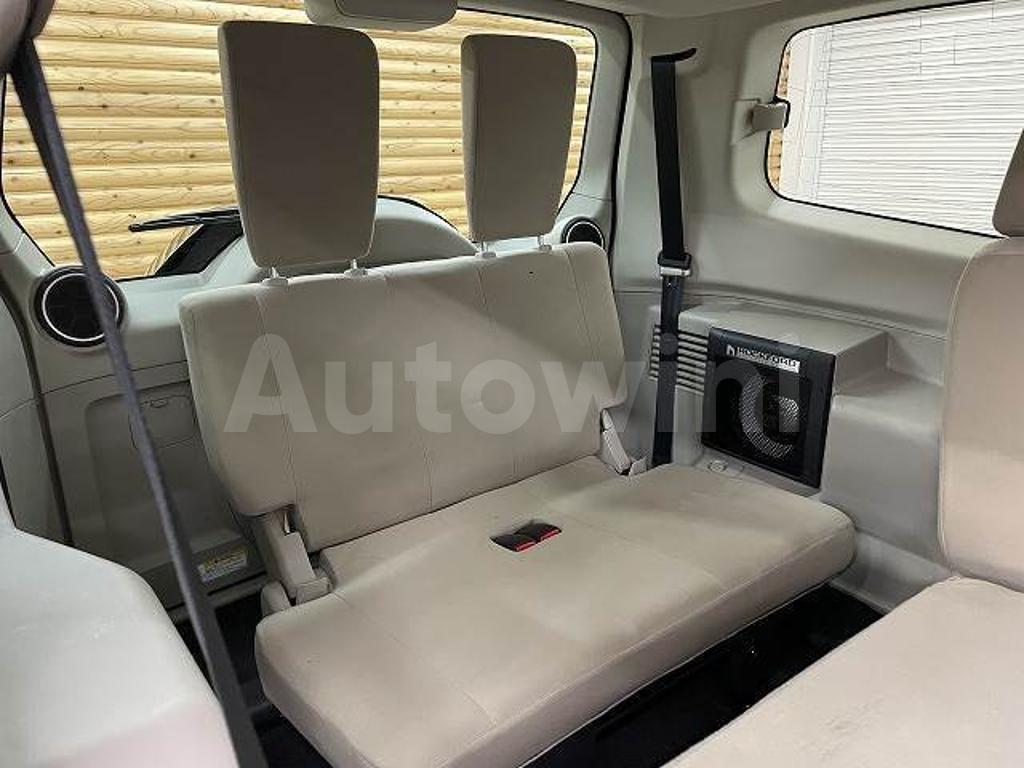 2015 MITSUBISHI PAJERO - 7