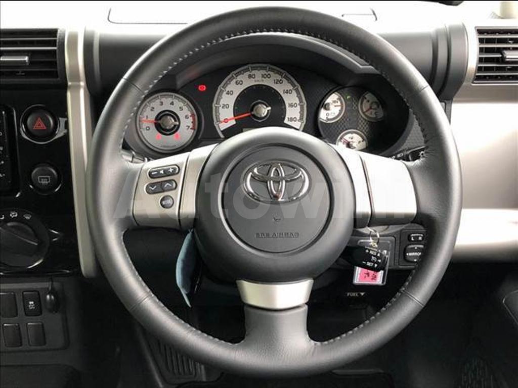 2014 TOYOTA FJ CRUISER - 9