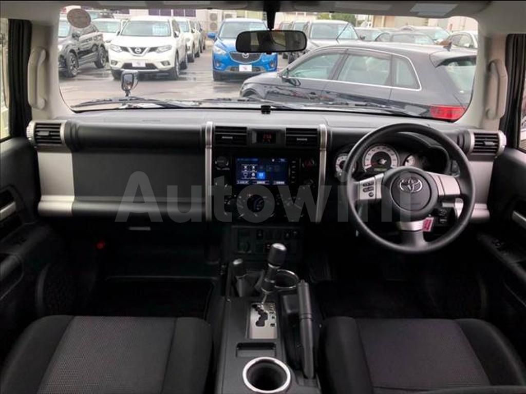 2014 TOYOTA FJ CRUISER - 10