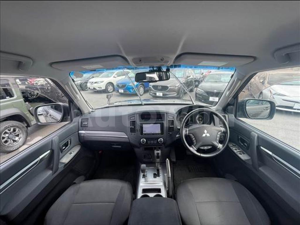 2011 MITSUBISHI PAJERO - 10