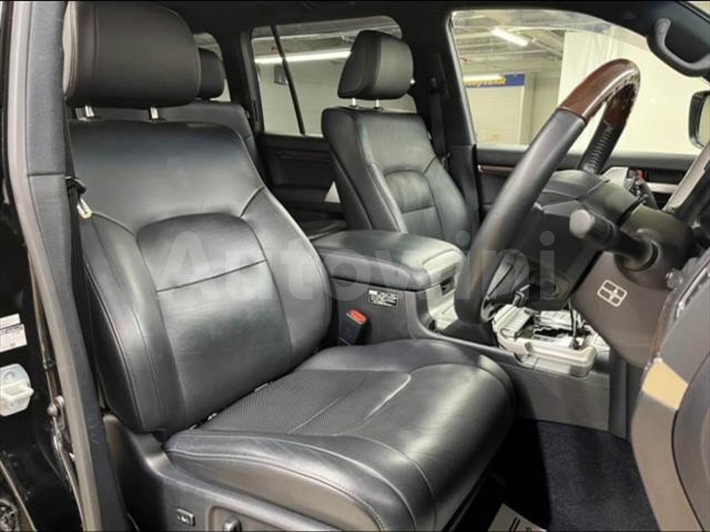2016 TOYOTA YARIS - 9