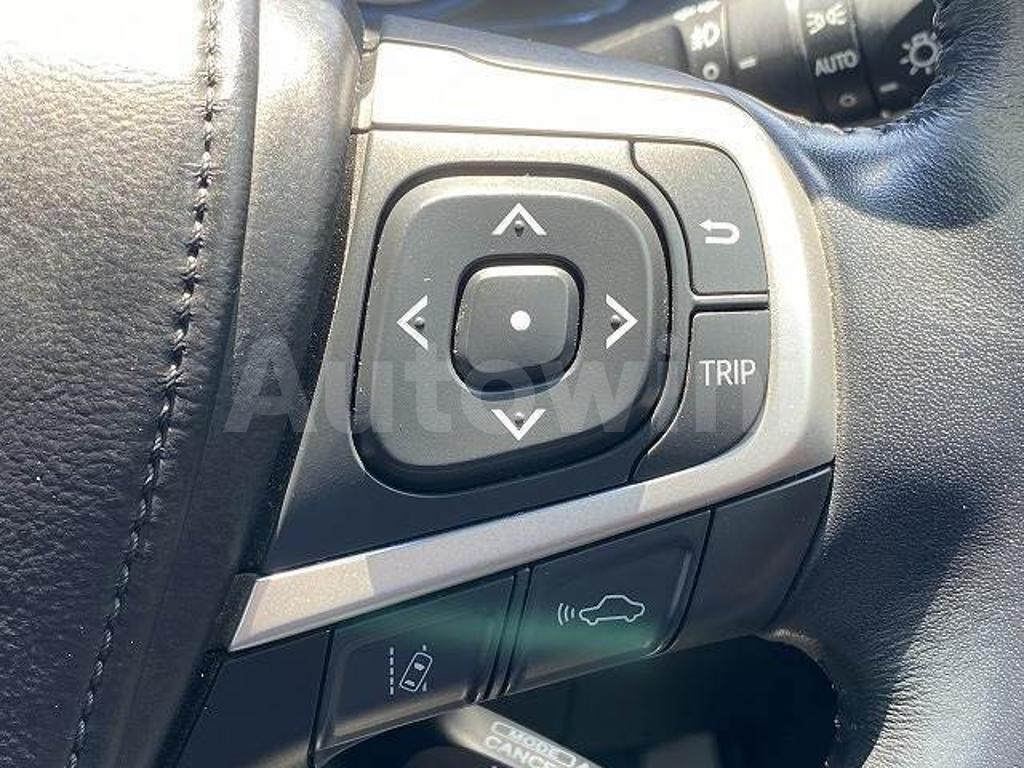 2014 TOYOTA HARRIER - 7