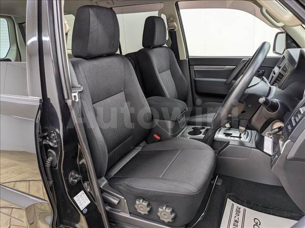 V98W-0900619 2015 MITSUBISHI PAJERO GR-4