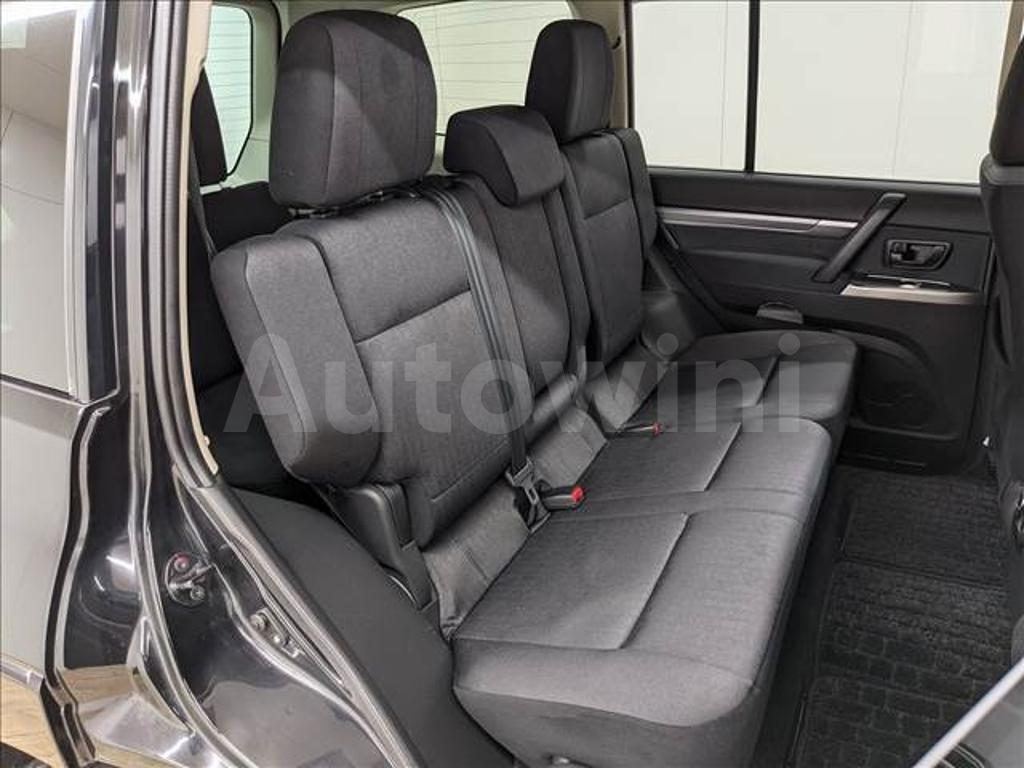 2015 MITSUBISHI PAJERO GR - 8