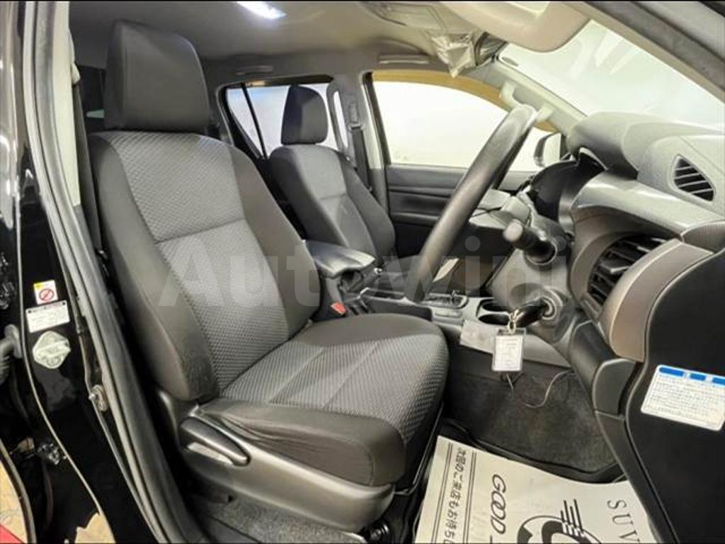 2018 TOYOTA HILUX - 9