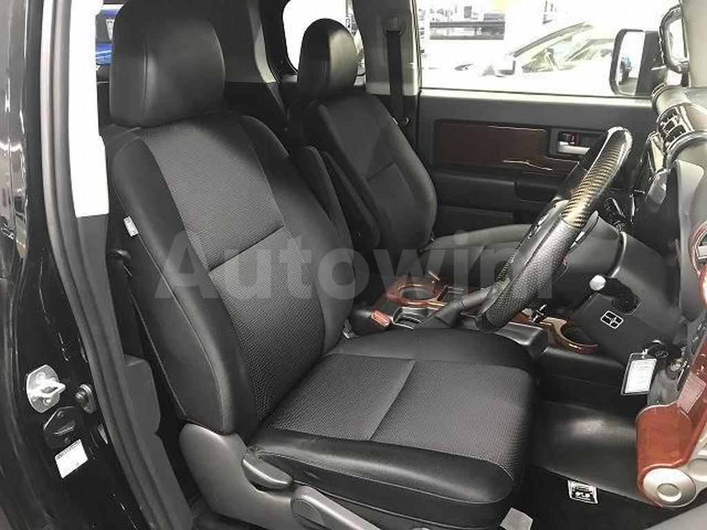 2012 TOYOTA FJ CRUISER - 9