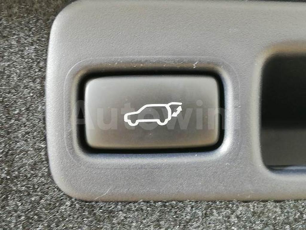 2015 TOYOTA HARRIER - 8