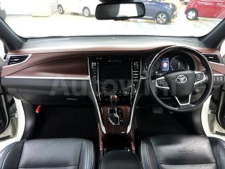 ZSU600032455 2014 TOYOTA HARRIER-1