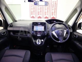 FC26002601 2011 NISSAN SERENA HIGHWAYSTAR-1