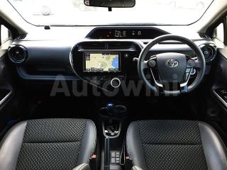 NHP106637330 2017 TOYOTA AQUA CROSSOVER-1