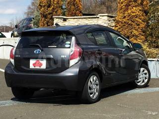 NHP106428262 2015 TOYOTA AQUA S-2