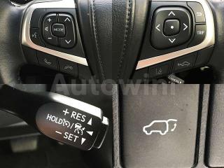 ZSU600123996 2017 TOYOTA HARRIER PROGRESS-4