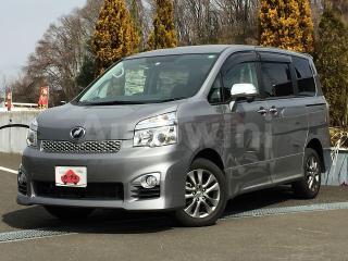ZRR750112391 2013 TOYOTA VOXY-0