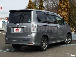 ZRR750112391 2013 TOYOTA VOXY-2