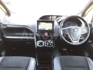 ZWR800309661 2018 TOYOTA NOAH-1