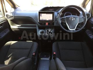 ZWR800132188 2015 TOYOTA VOXY-1