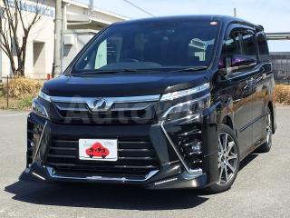 ZRR800393175 2017 TOYOTA VOXY-0