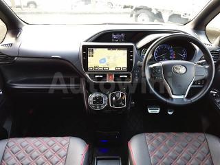 ZWR800226777 2016 TOYOTA VOXY-1