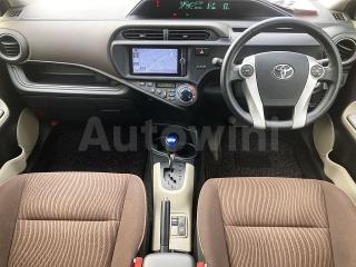 NHP102100038 2012 TOYOTA AQUA-1