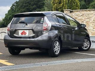 NHP102100038 2012 TOYOTA AQUA-2