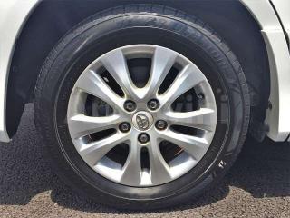 ZRR700391931 2010 TOYOTA VOXY-3