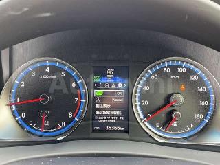 ZSU600058842 2015 TOYOTA HARRIER-3