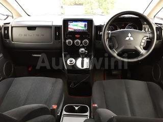 CV1W1200363 2017 MITSUBISHI DELICA D5-1