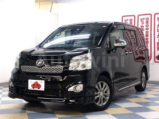 ZRR700594106 2013 TOYOTA VOXY-0