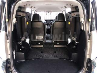 2013 TOYOTA VOXY - 8