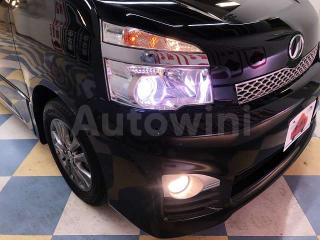 2013 TOYOTA VOXY - 9