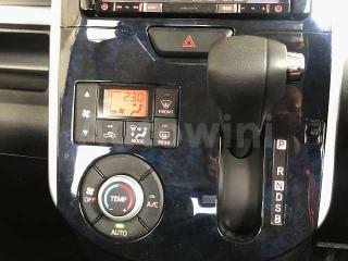 LA600S0549942 2017 DAIHATSU TANTO-4
