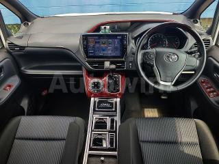 ZRR800143162 2015 TOYOTA VOXY-1