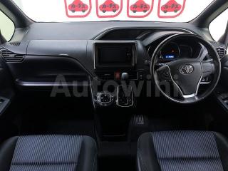 ZRR800326357 2017 TOYOTA VOXY-1