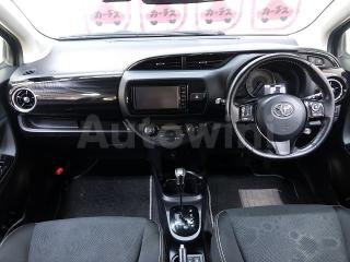 NHP1302021808 2017 TOYOTA VITZ U-1