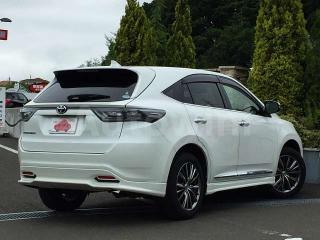 ZSU600010676 2014 TOYOTA HARRIER-2