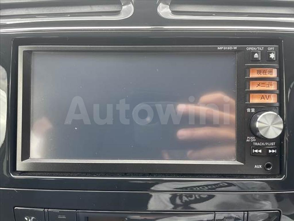 HC26-080131 2013 NISSAN SERENA-2