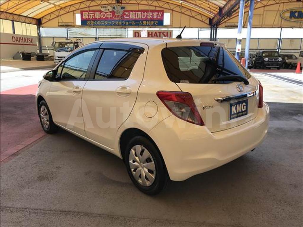2013 TOYOTA VITZ - 8