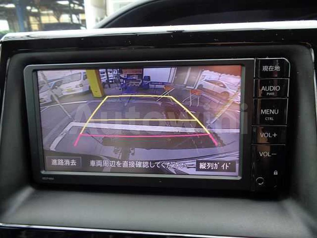 2015 TOYOTA VOXY - 9