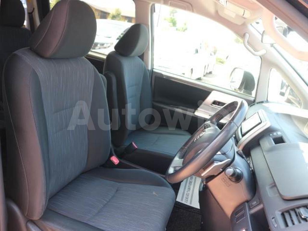 2011 TOYOTA VOXY - 10