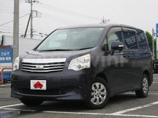 ZRR700367973 2010 TOYOTA NOAH-0