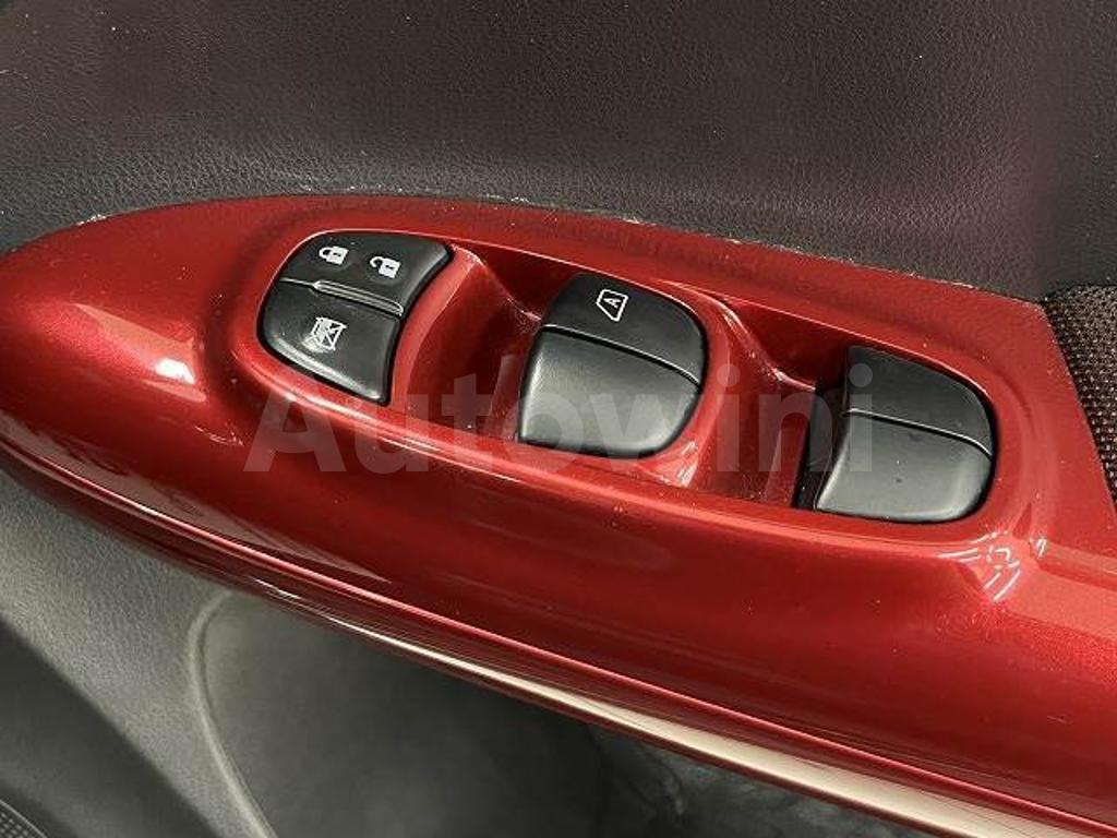 2011 NISSAN JUKE - 9