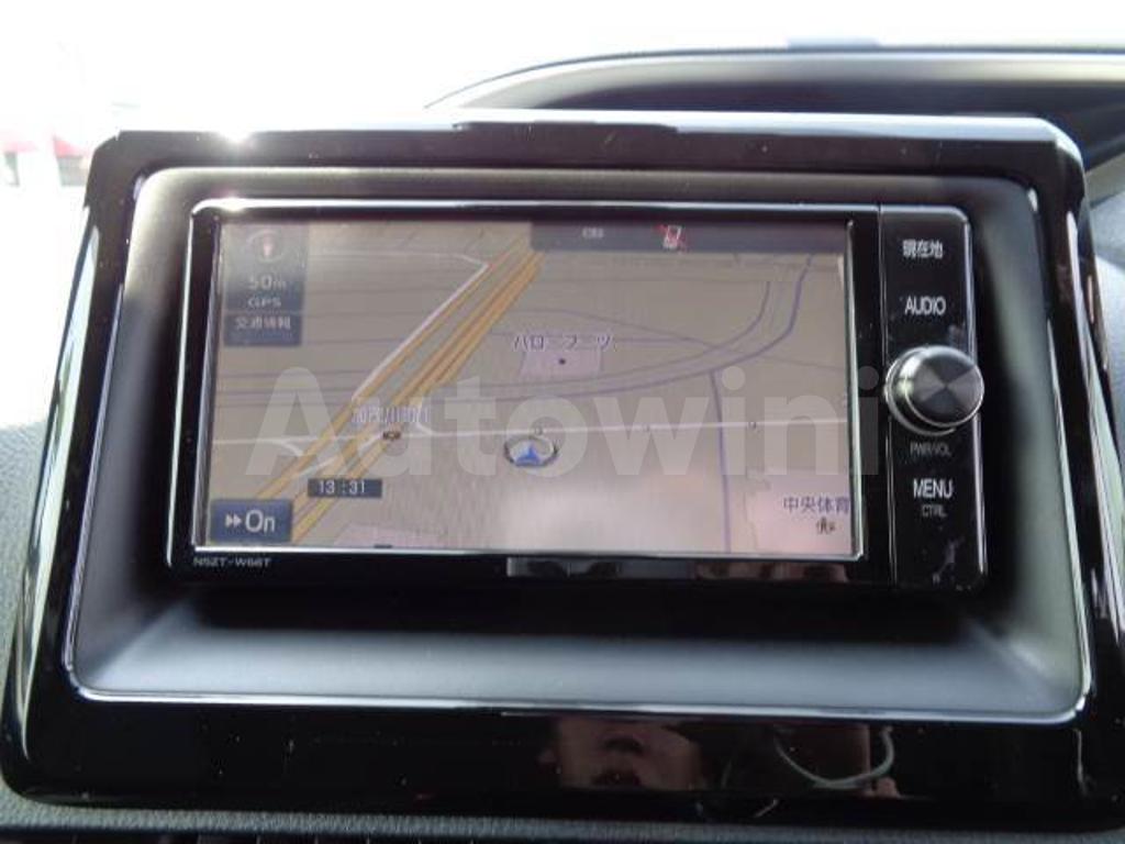 ZRR80-0329656 2017 TOYOTA VOXY-4