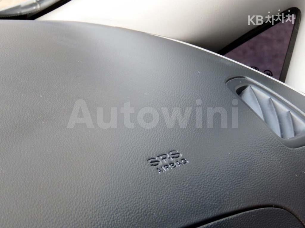 2015 HYUNDAI GRAND STAREX H-1 12 SEATS - 13