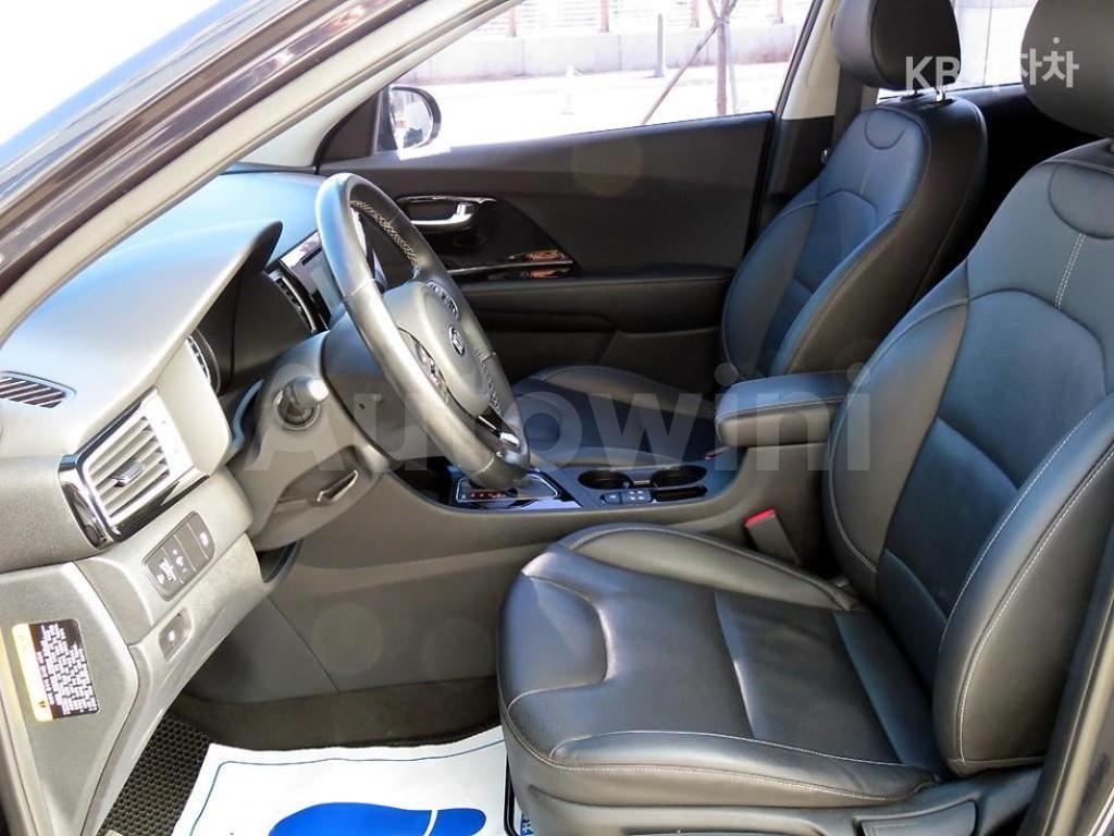 KNACB81CGHA062916 2017 KIA NIRO 1.6 PRESTIGE-4